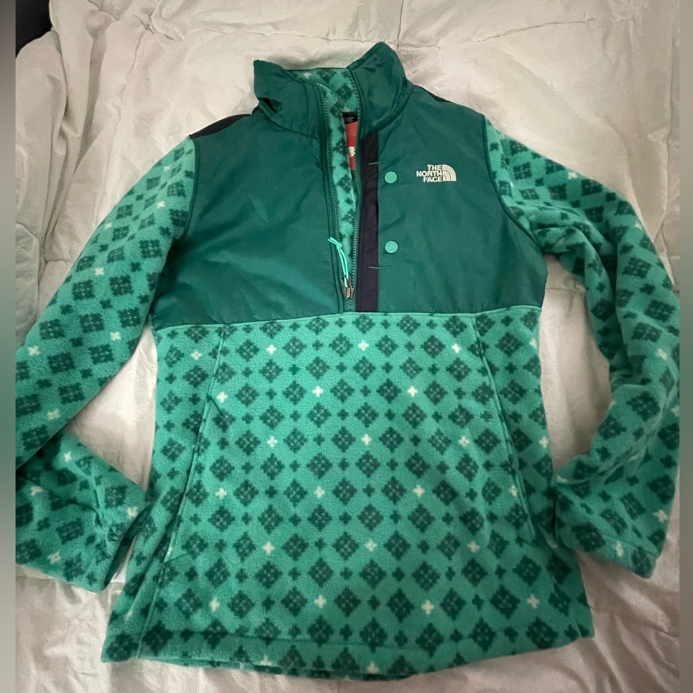 Green North Face pullover fleece NWT